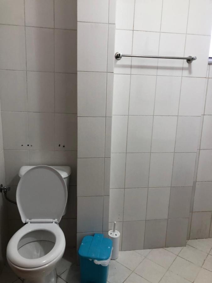 Center Hotel Pirro Химар Екстериор снимка